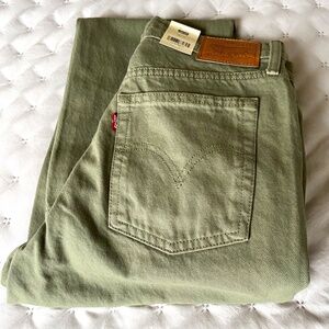 Levis Wedgie Straight Steeped Lichen Green - NEW WITH TAGS